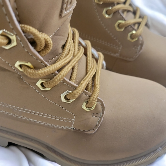 Fila Kid's Edgewater 12.5 Boot Tan Classic Style - Picture 3 of 6